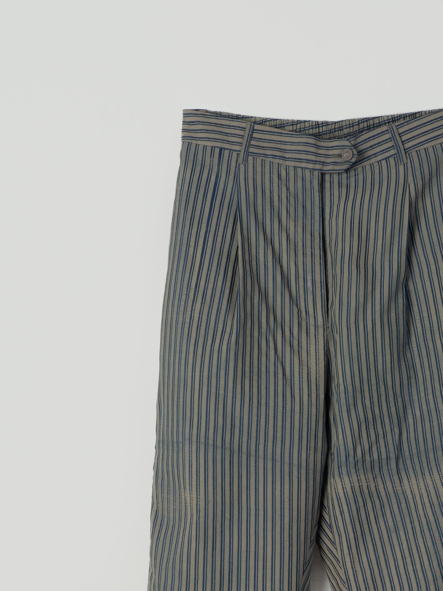 NAVY WITH GREY STRIPE PANT