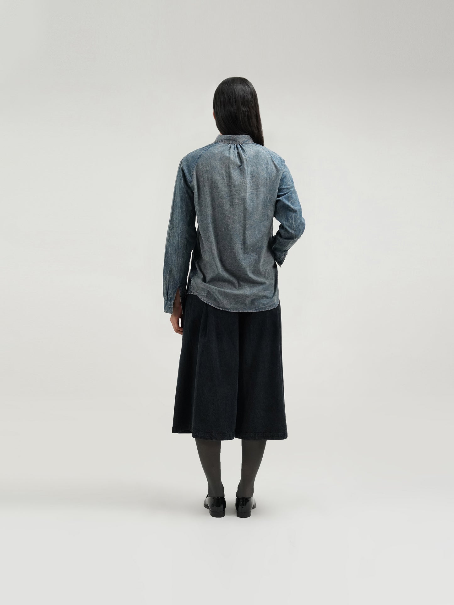 WASHED COLLARED SHIRT