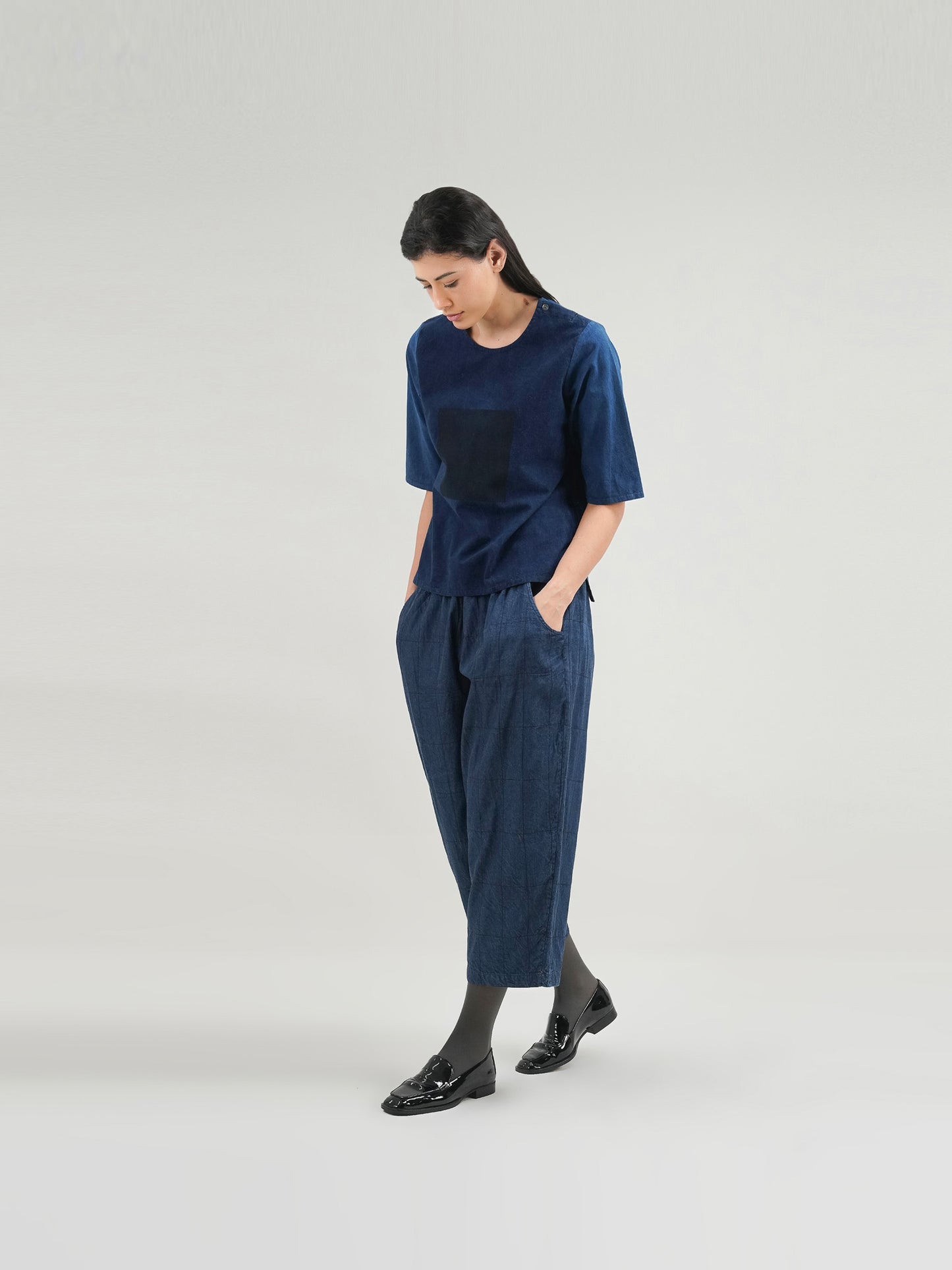 INDIGO TEE
