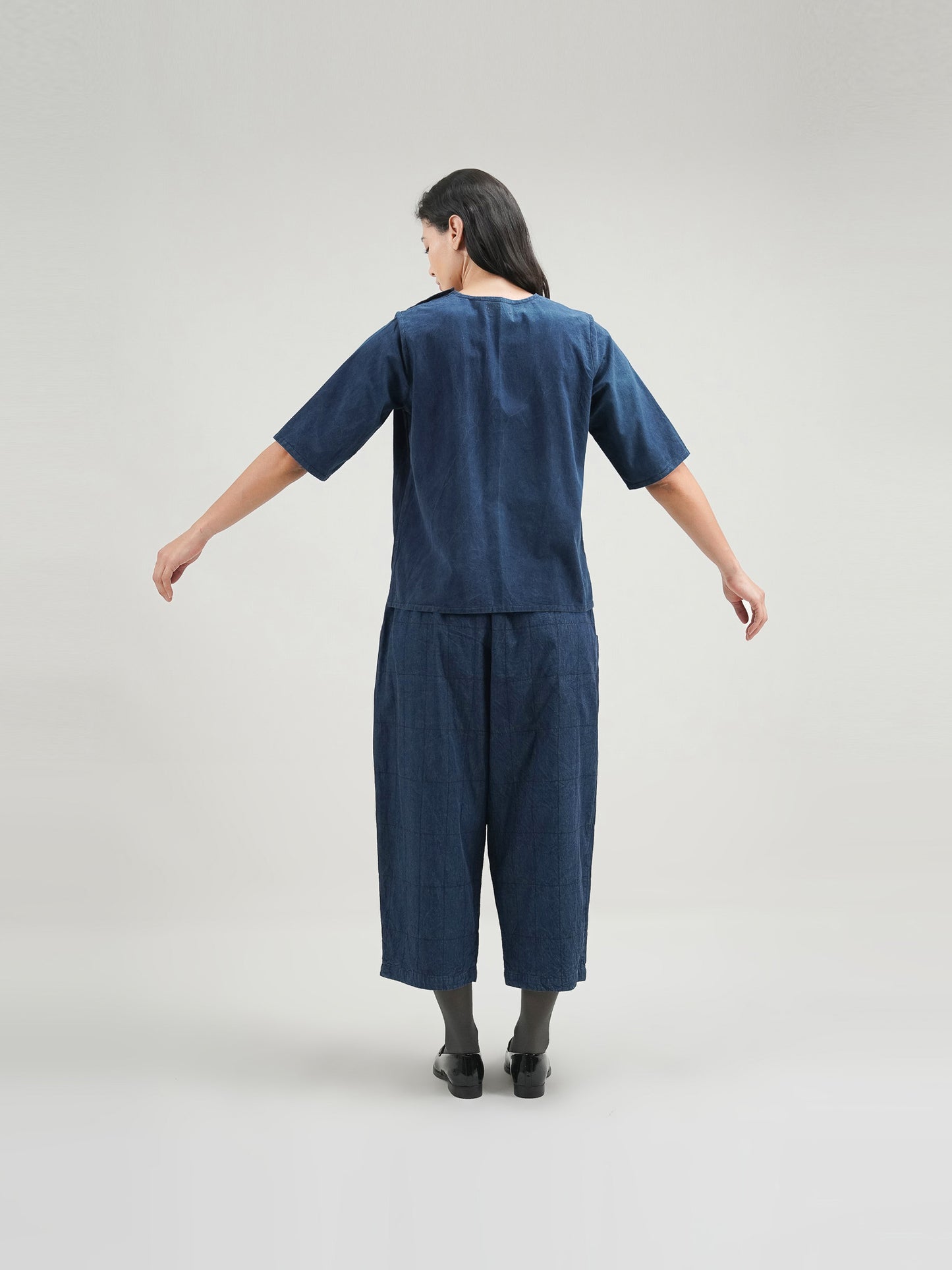 INDIGO TEE