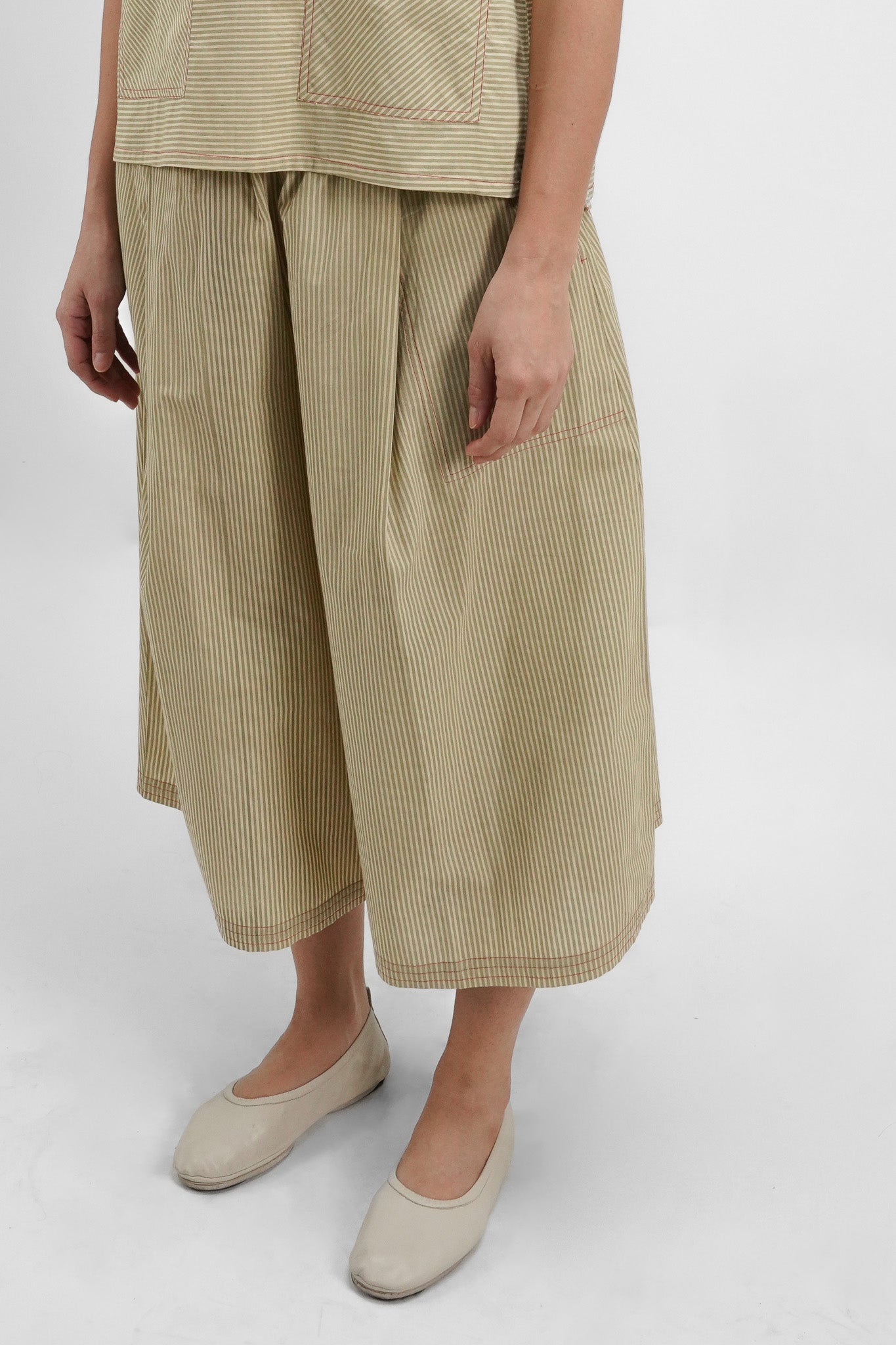 BEIGE STRIPE WIDE PANTS