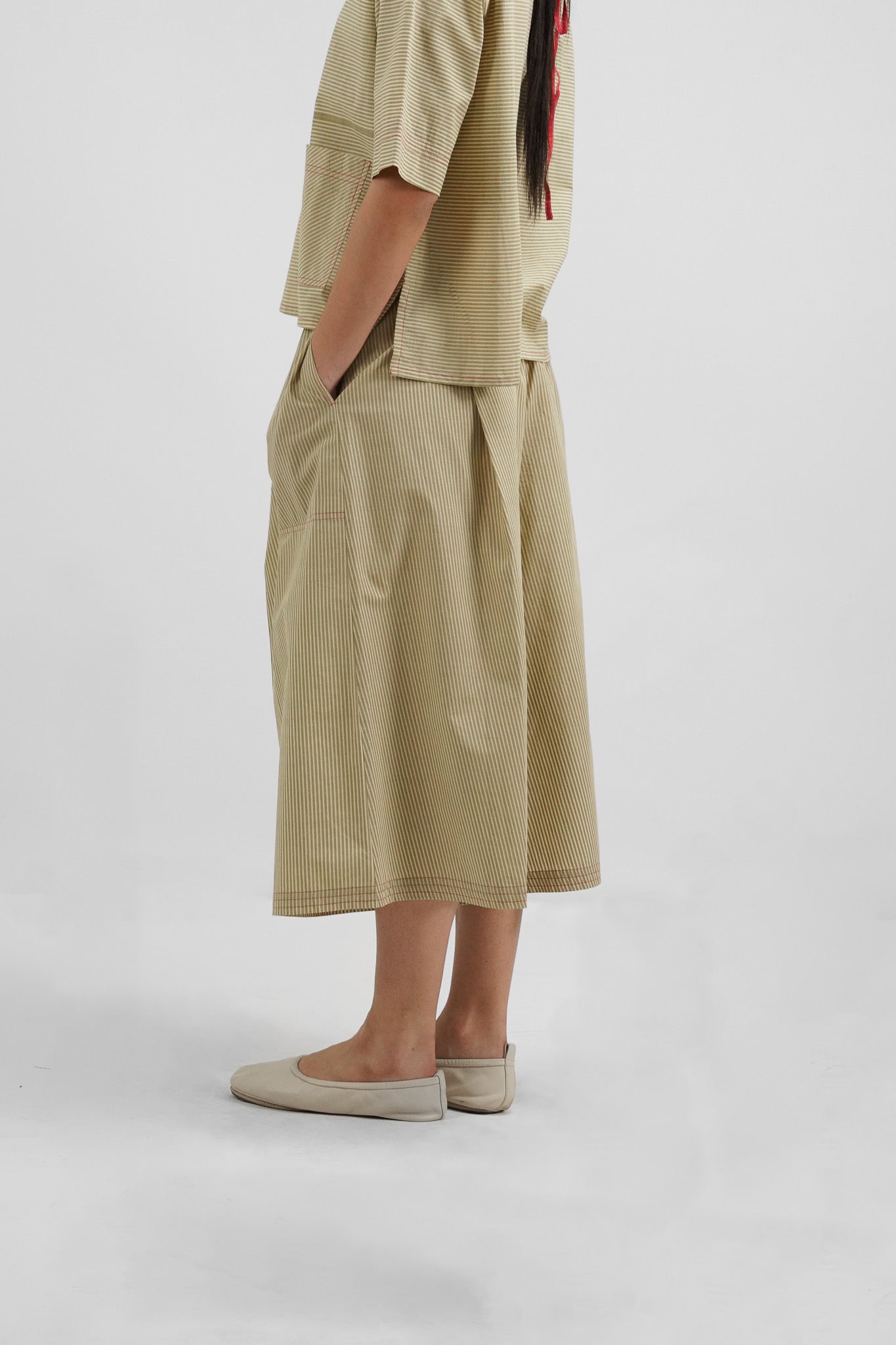 BEIGE STRIPE WIDE PANTS