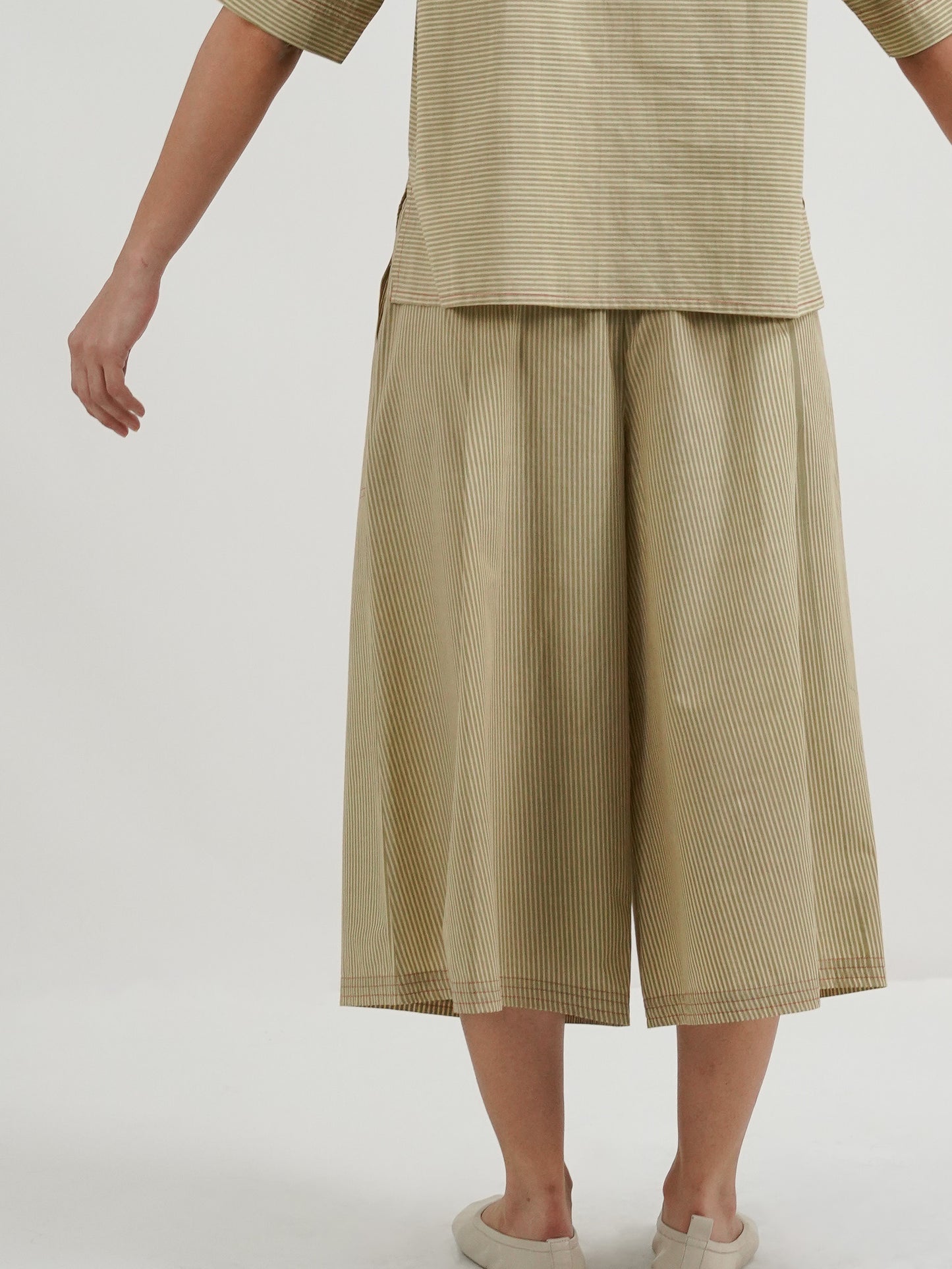 BEIGE STRIPE WIDE PANTS