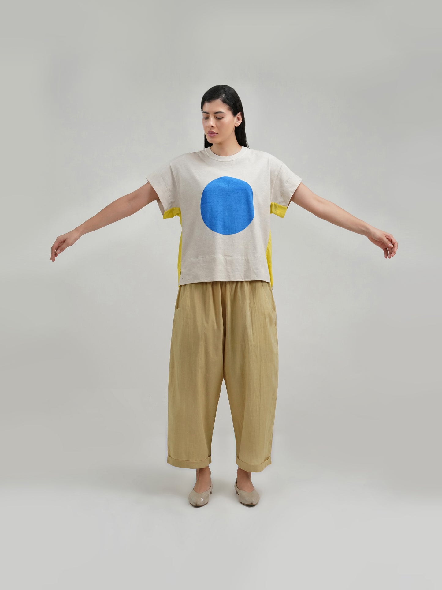 PALE GREY DISQ T-SHIRT
