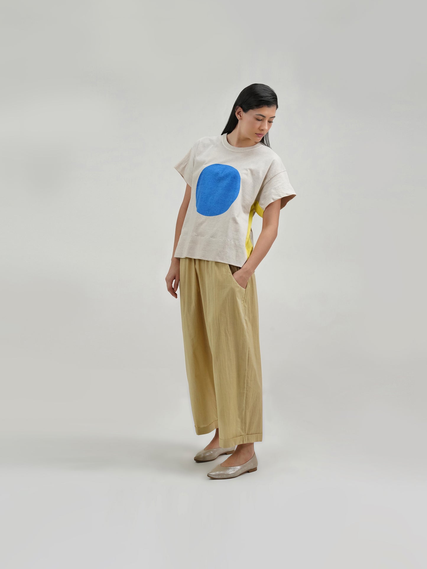 PALE GREY DISQ T-SHIRT