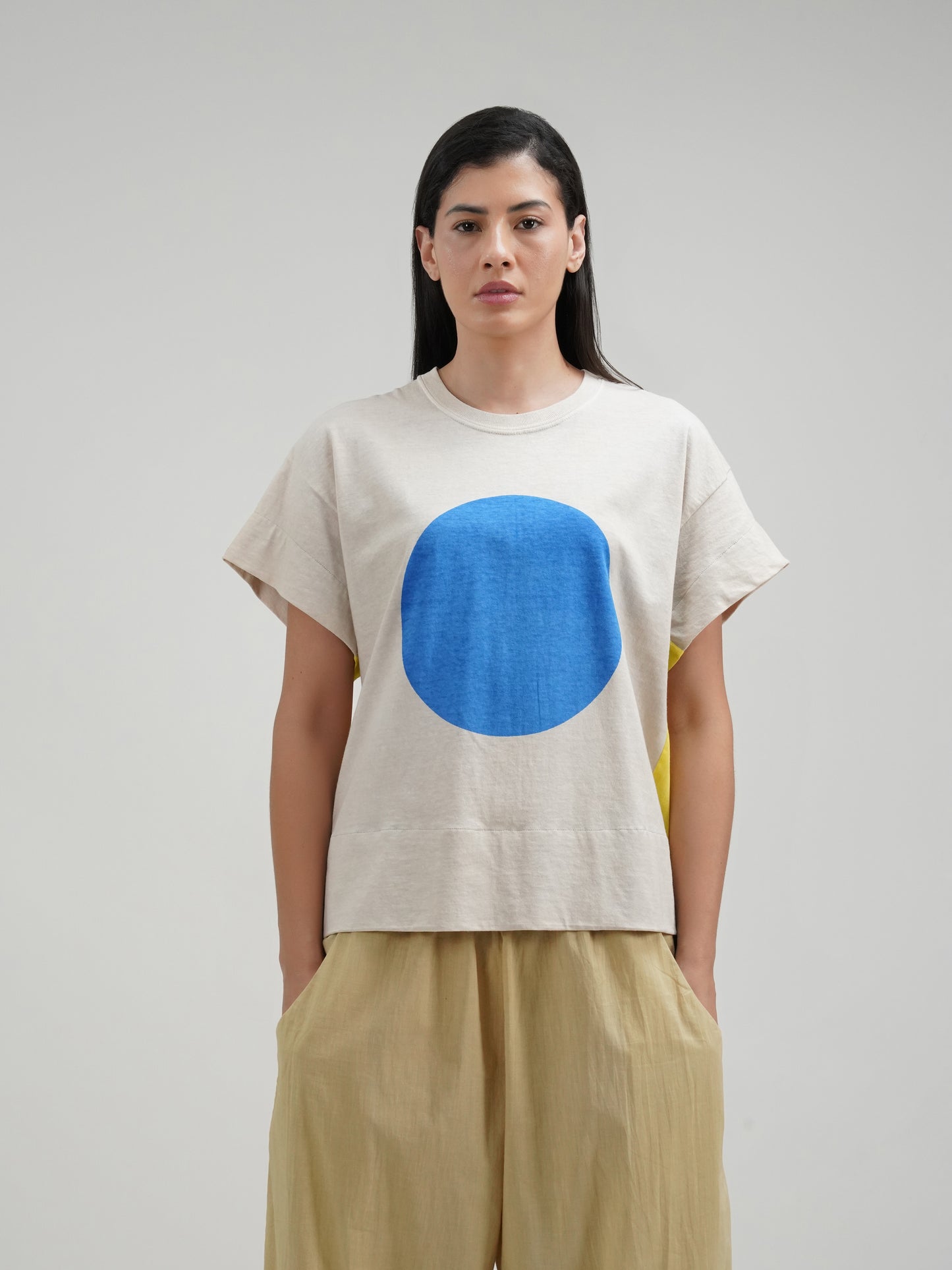 PALE GREY DISQ T-SHIRT