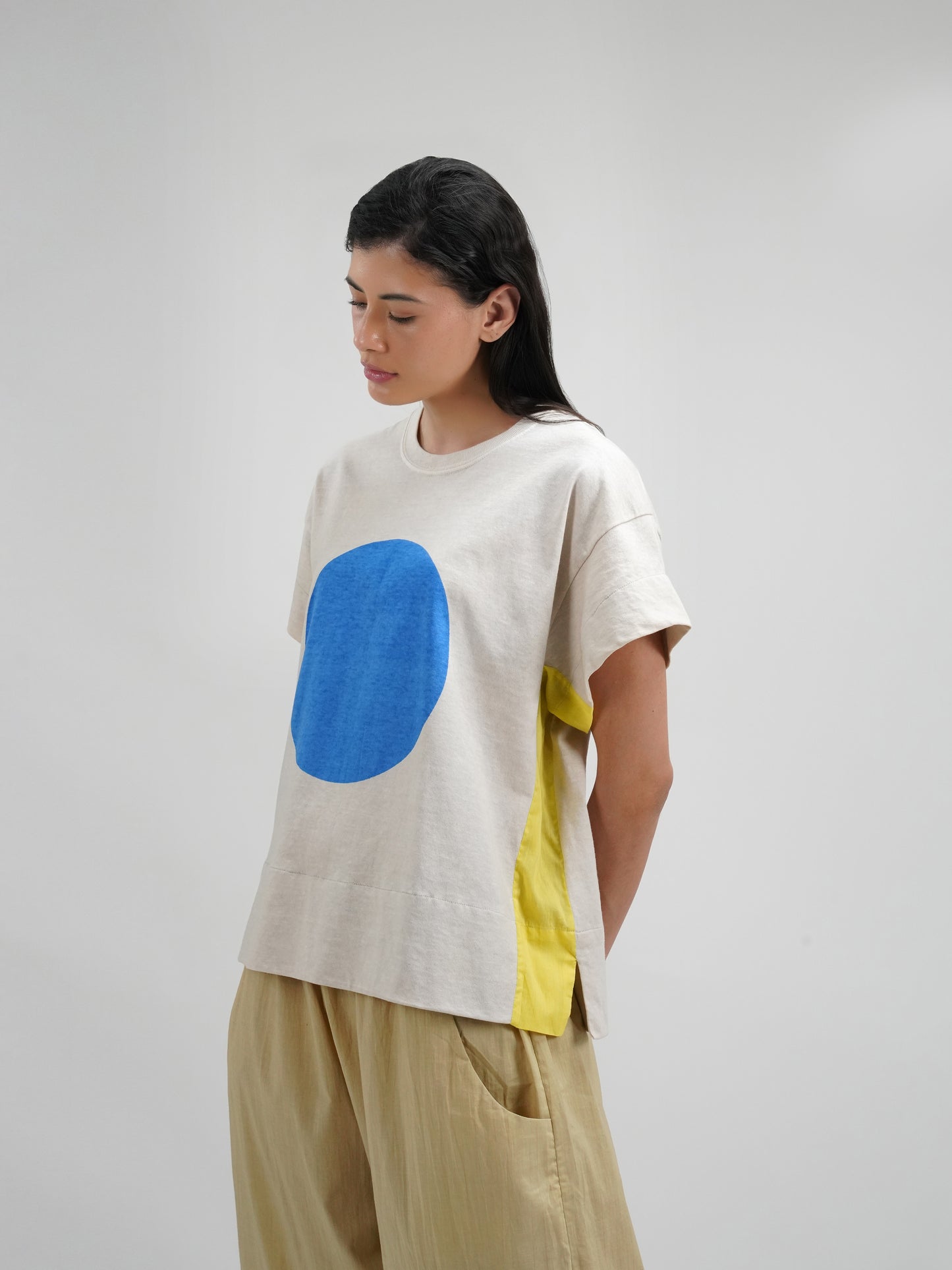 PALE GREY DISQ T-SHIRT