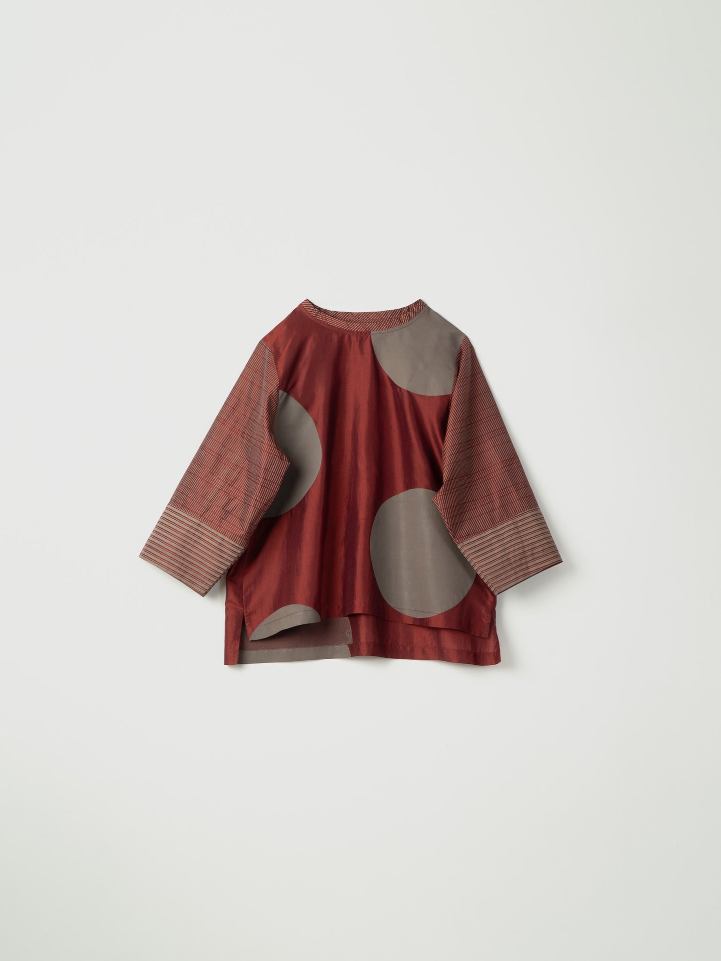 BURGUNDY BIG DOT TOP