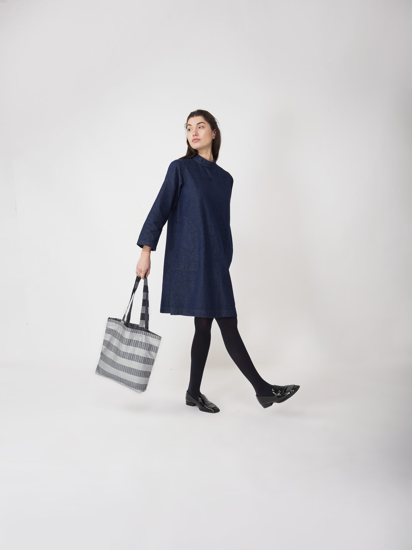 SILVER TOTE