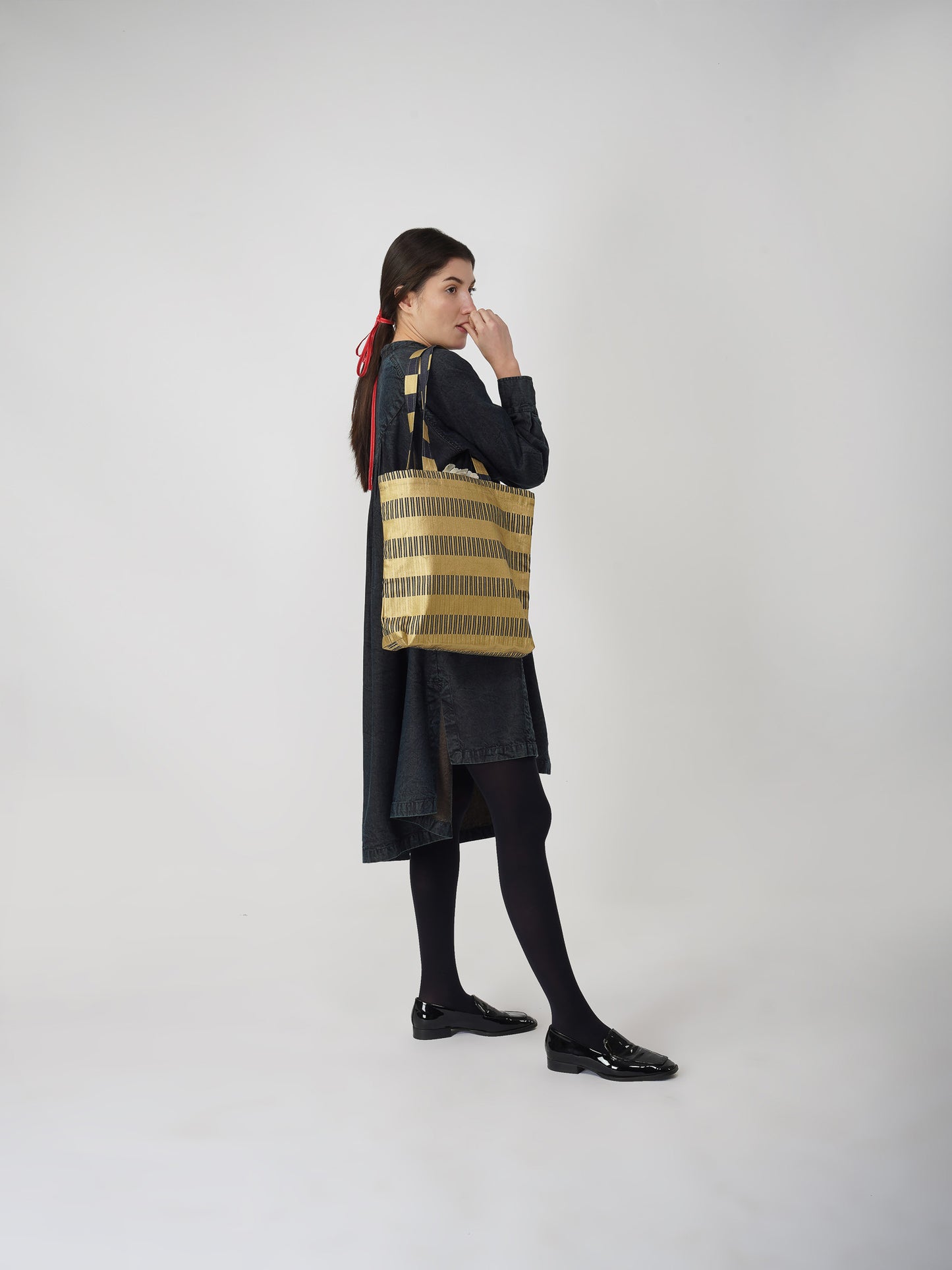 GOLD TOTE