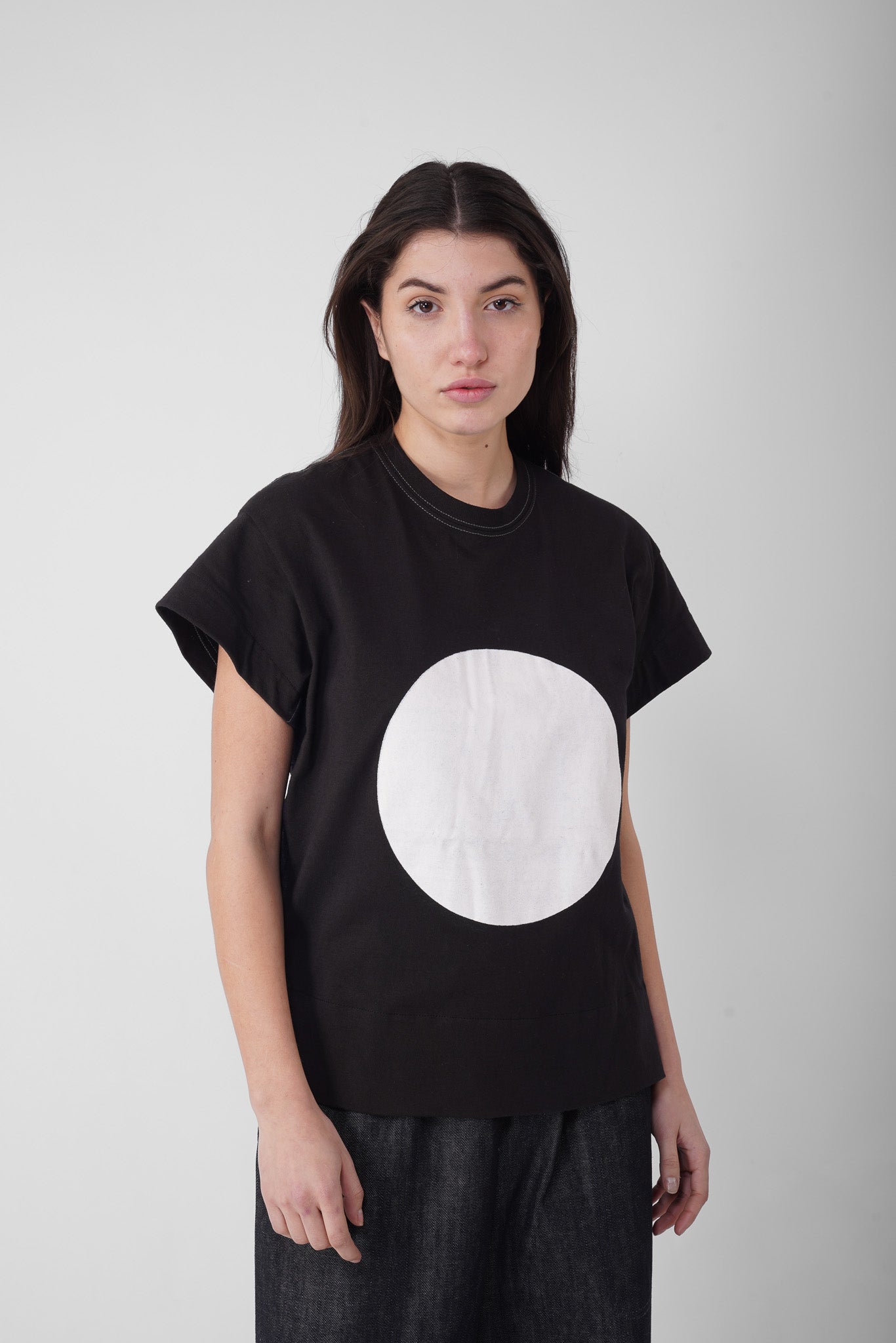 BLACK DISQ T-SHIRT