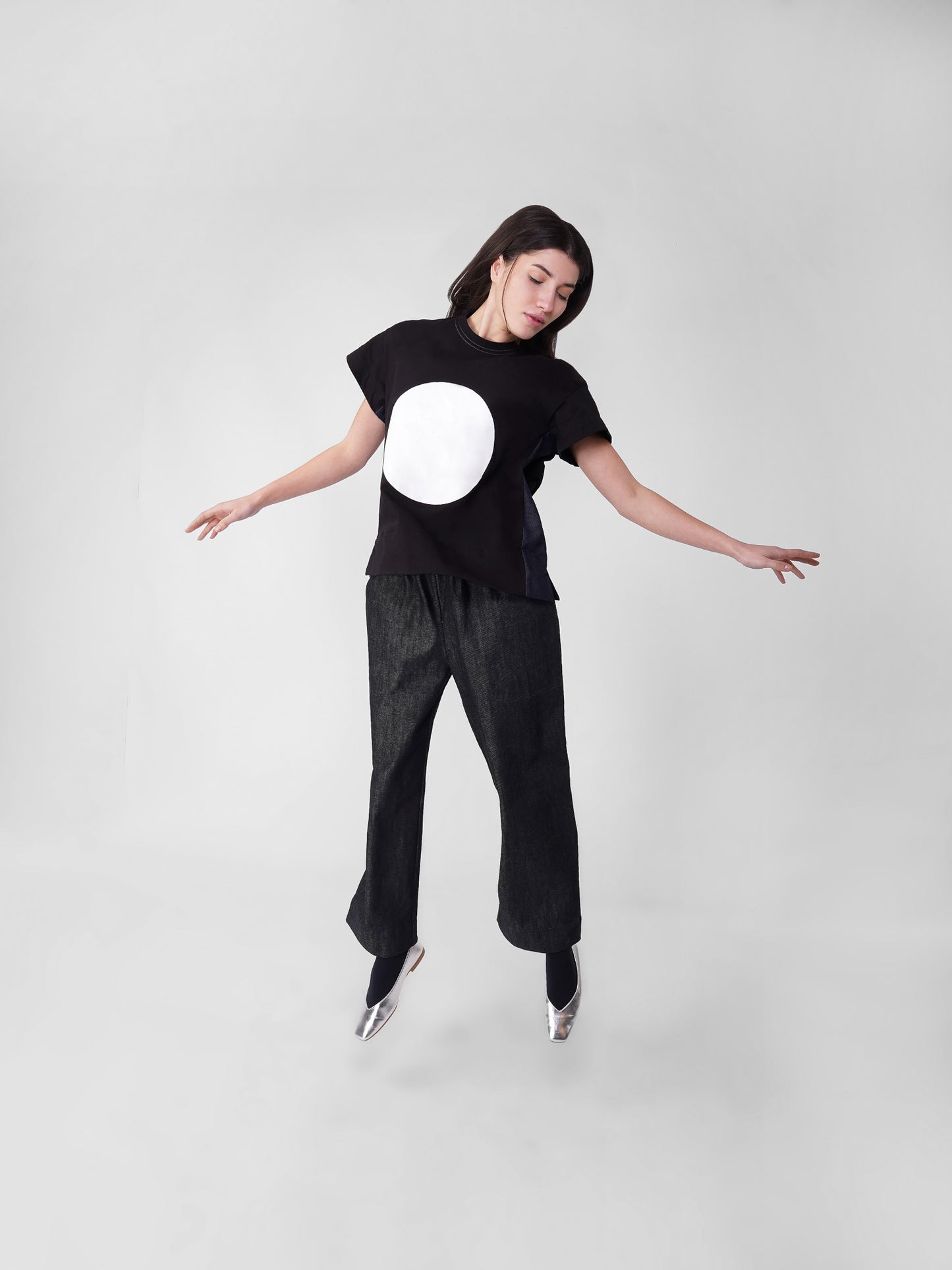BLACK DISQ T-SHIRT