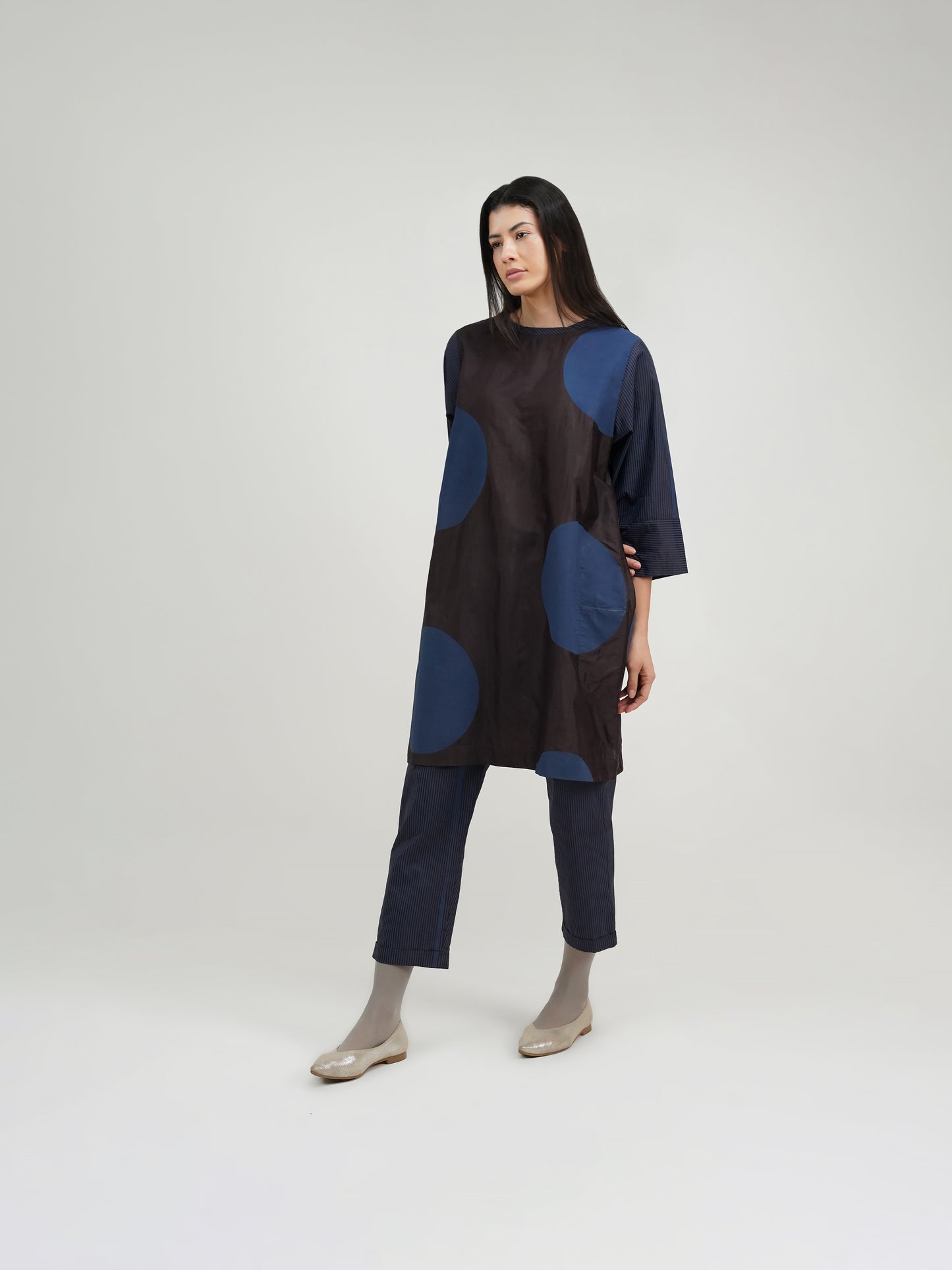 BROWN BIG DOT DRESS