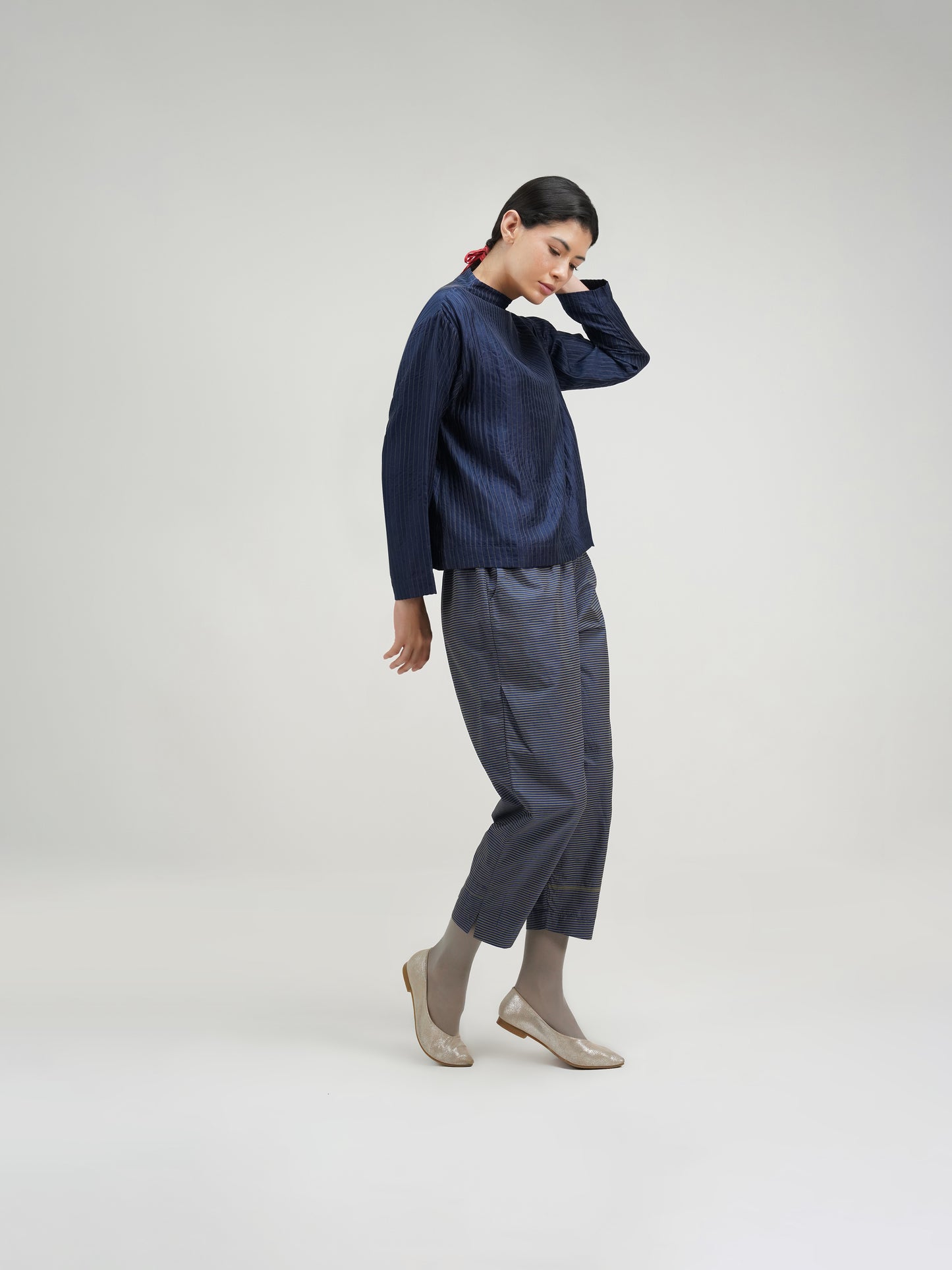 NAVY WITH GREY PINSTRIPE PANT.