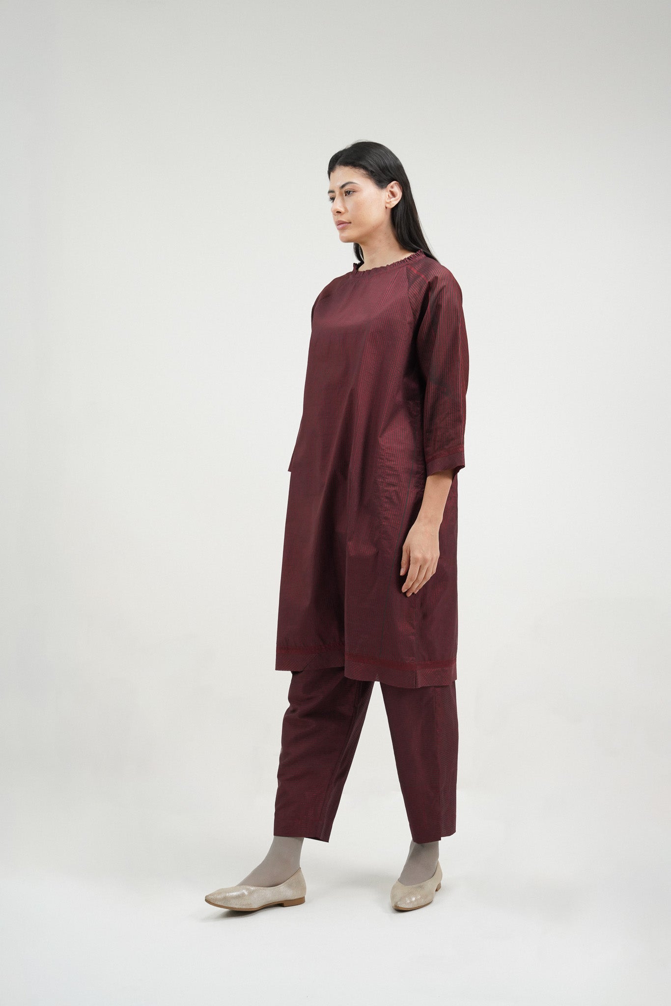 BURGUNDY BOAT NECK DRESS