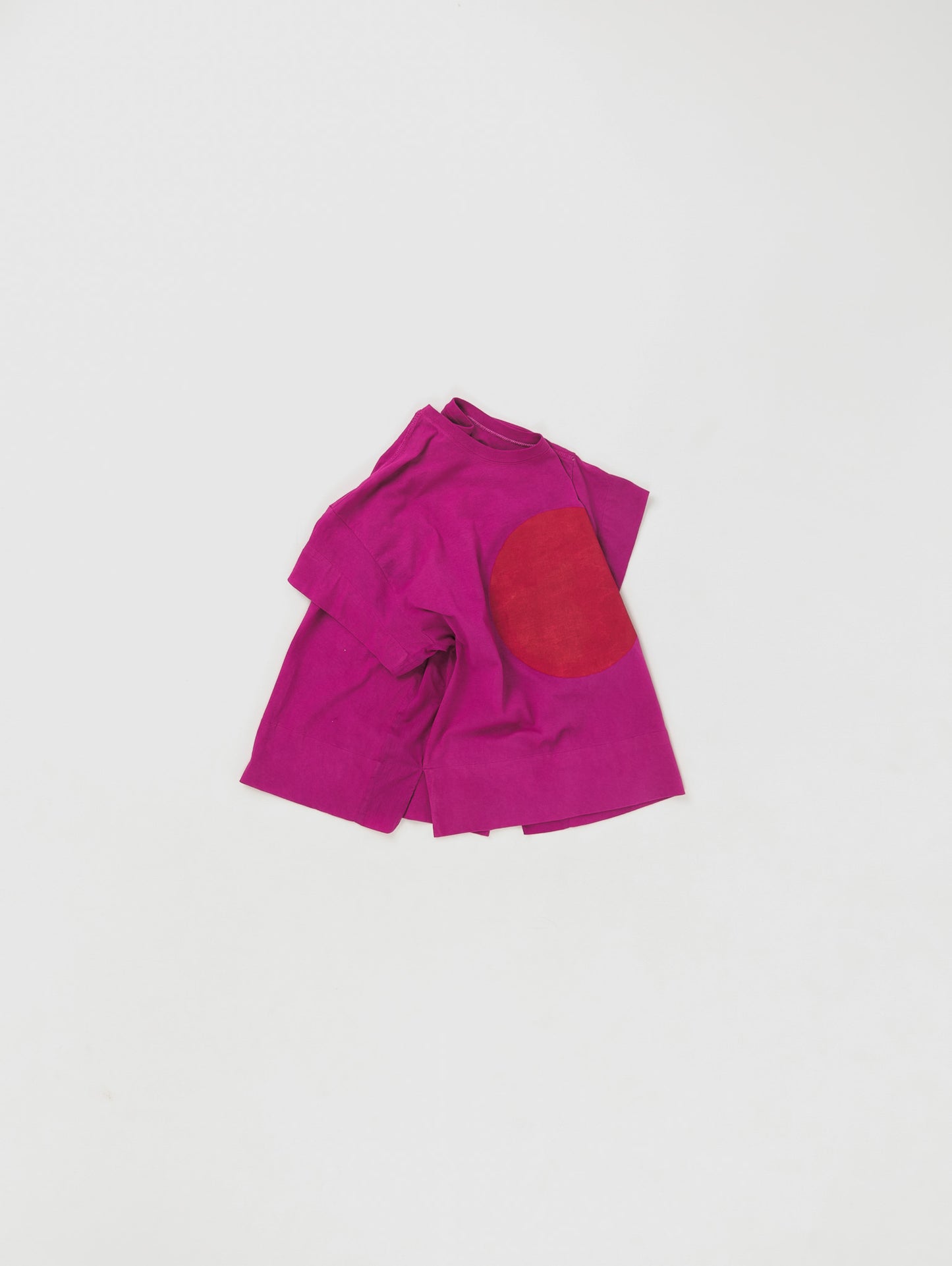MAGENTA DISQ T-SHIRT