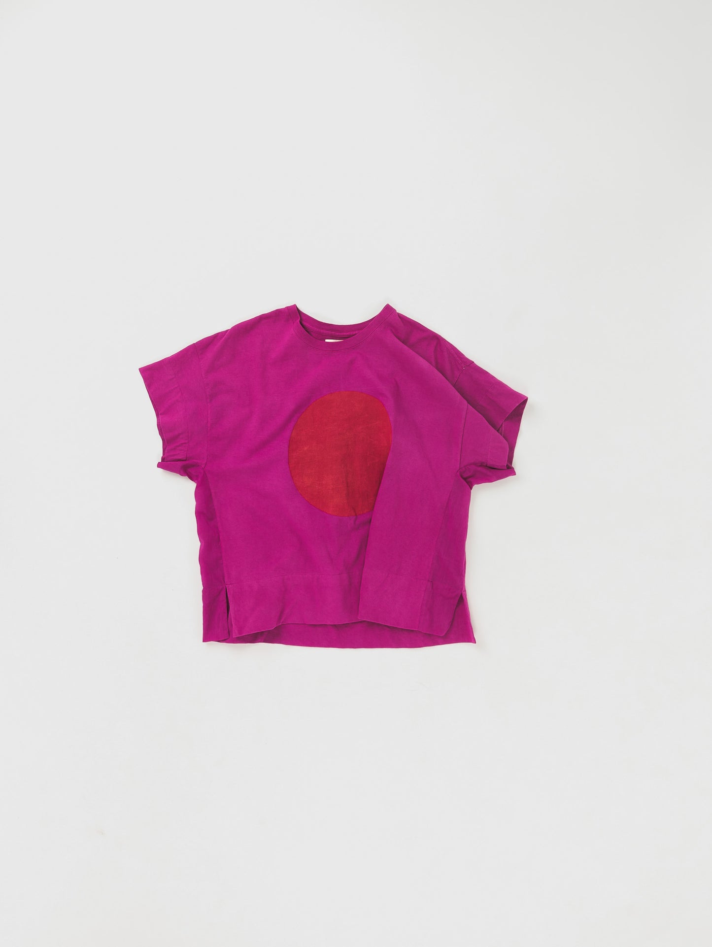 MAGENTA DISQ T-SHIRT