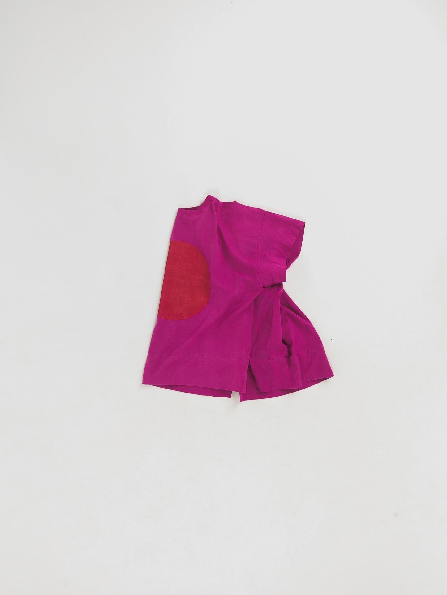 MAGENTA DISQ T-SHIRT