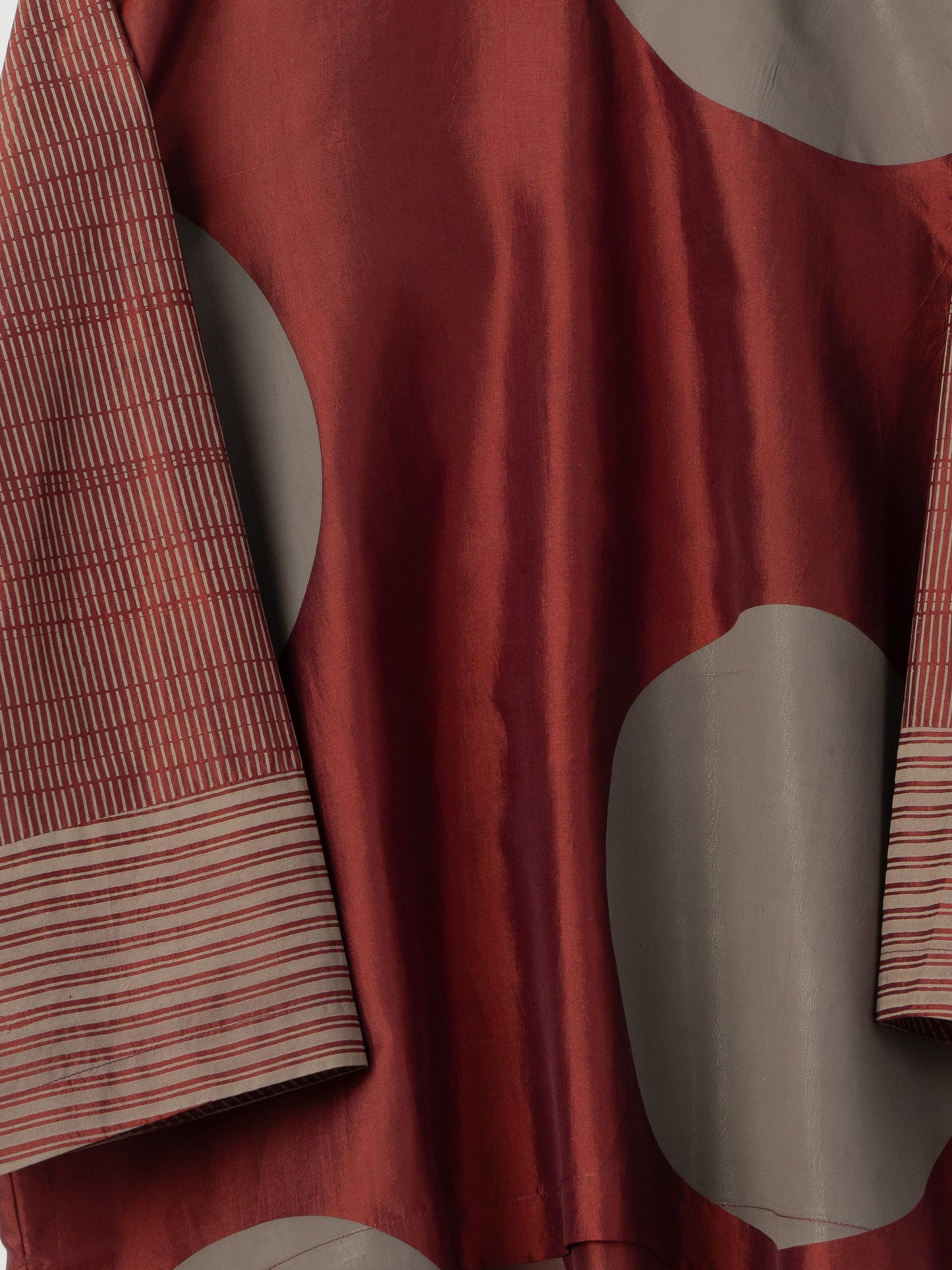 BURGUNDY BIG DOT TOP