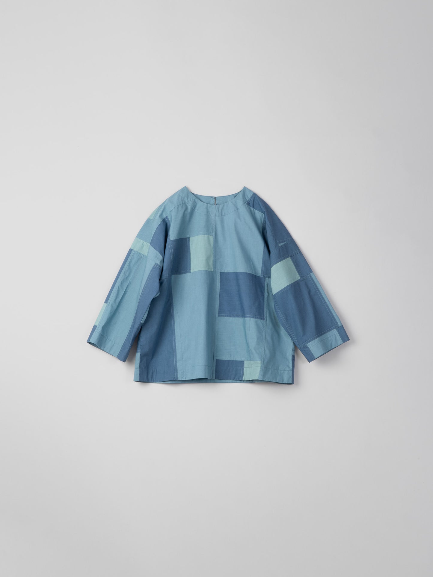 BLUES BORO TOP