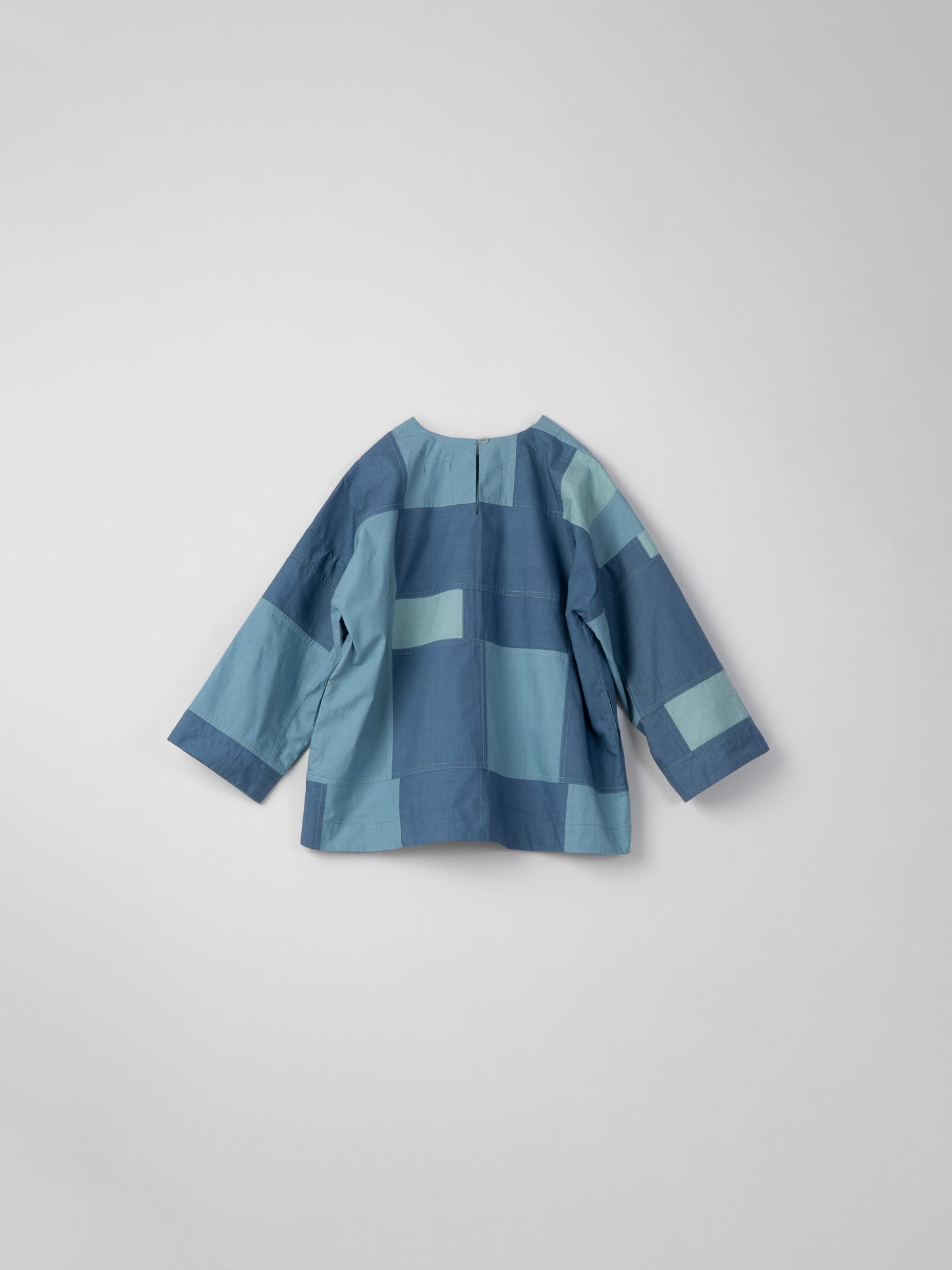 BLUES BORO TOP