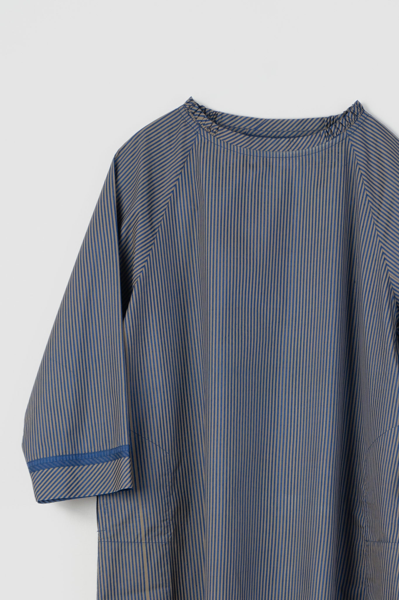 NAVY BOAT NECK DRESS