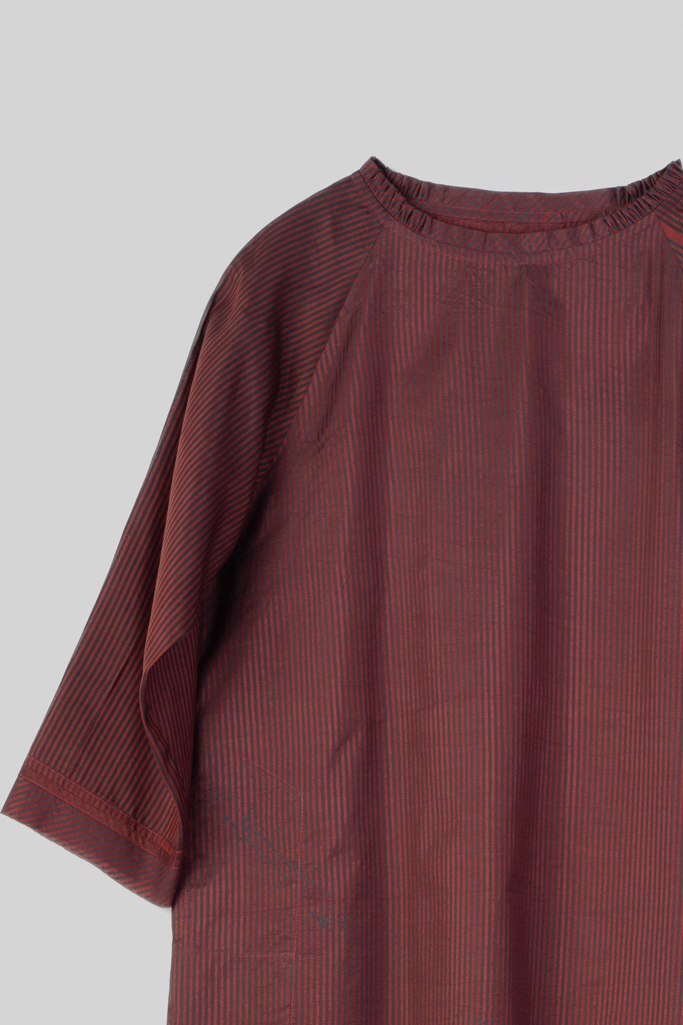 BURGUNDY BOAT NECK DRESS
