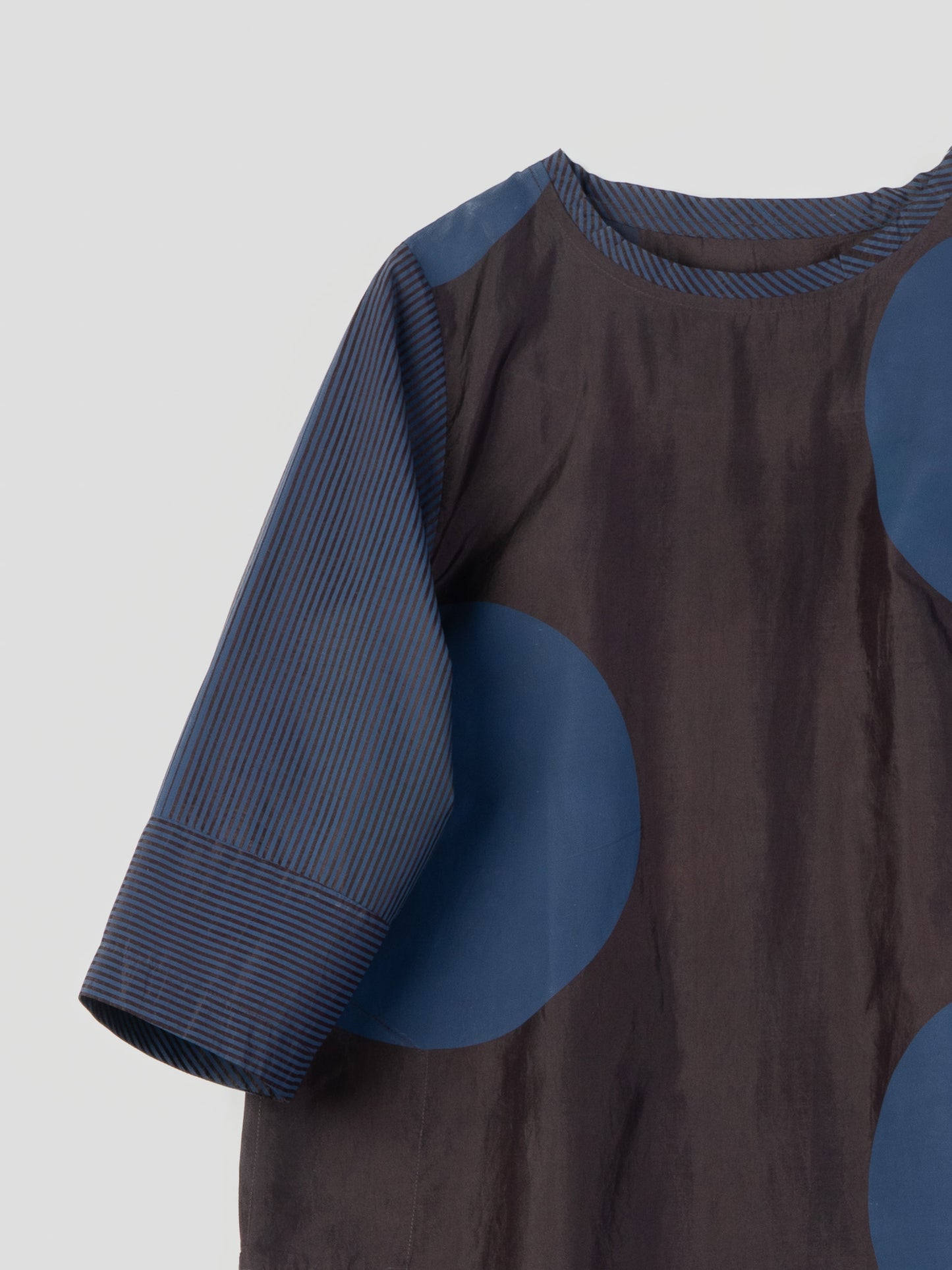 BROWN BIG DOT DRESS