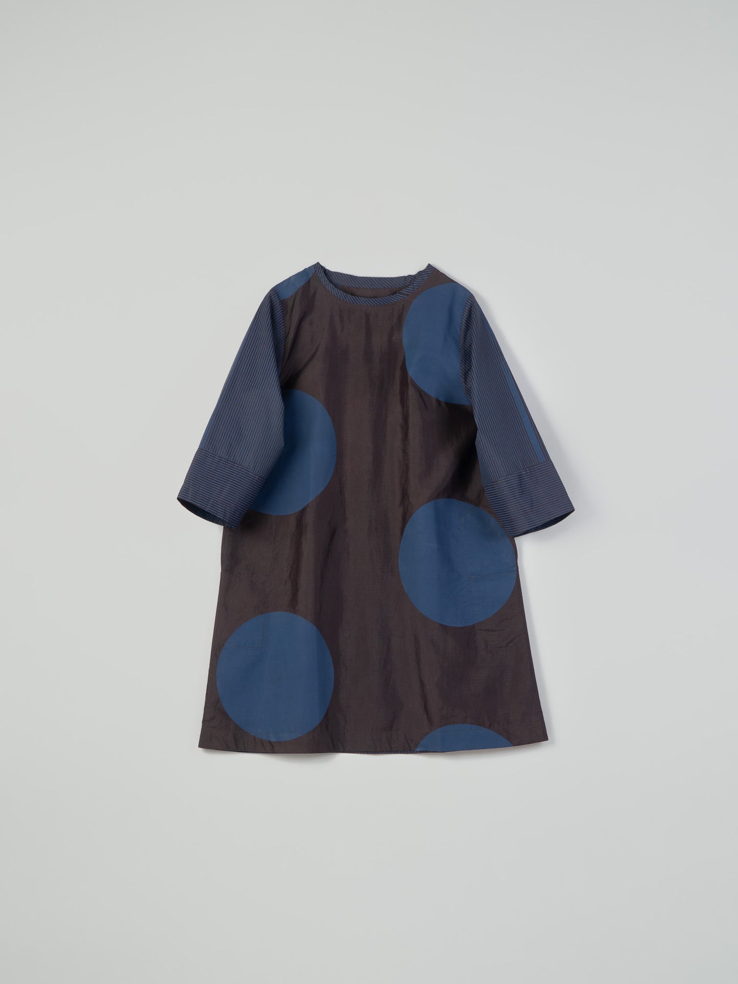 BROWN BIG DOT DRESS