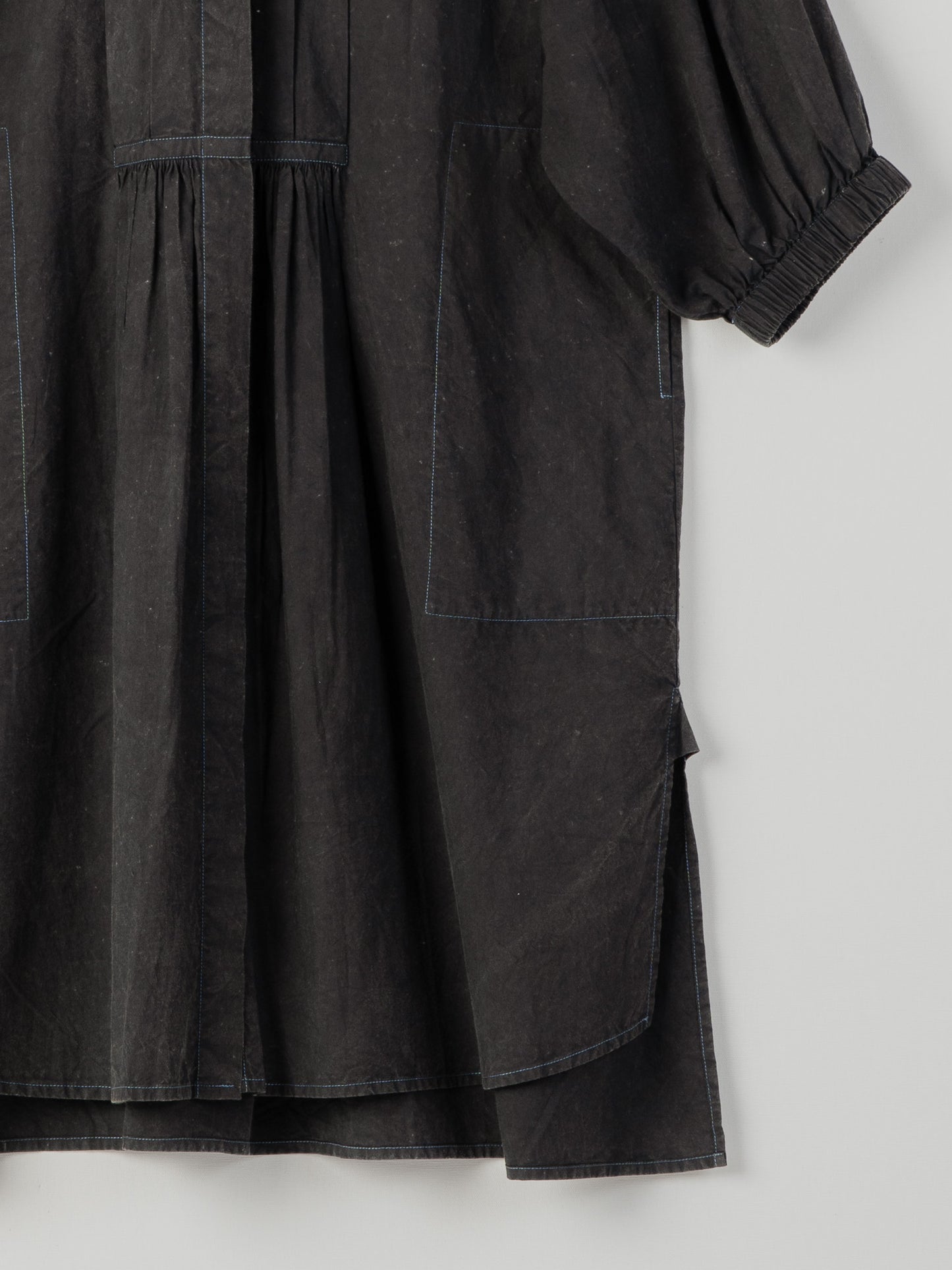 BLACKISH SMOCK